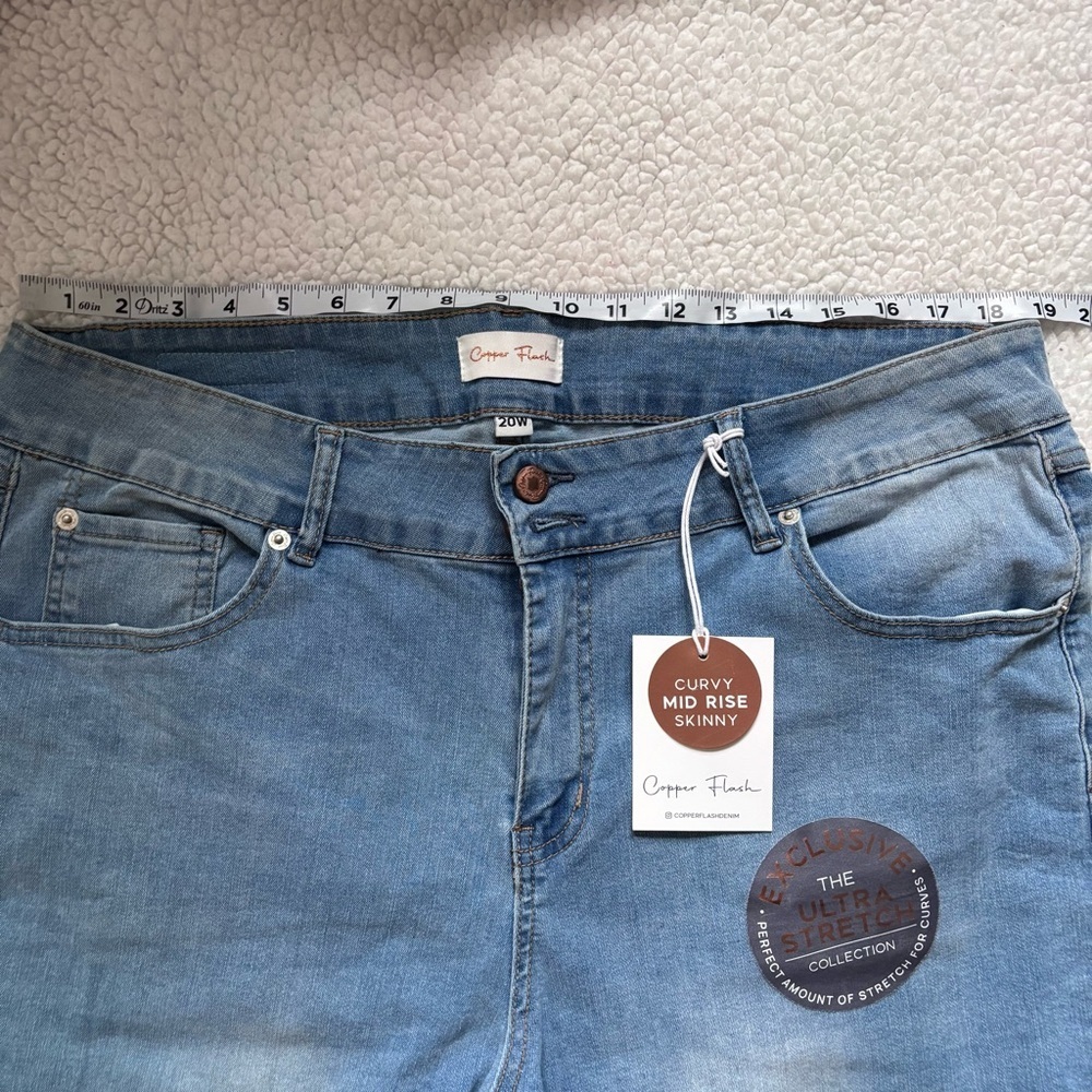 NWT Copper Flash plus size Light Blue Women's Ankle Jeans 20W - Picture 5 of 9